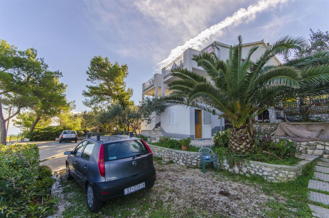 Apartments Dragica Слатине Экстерьер фото