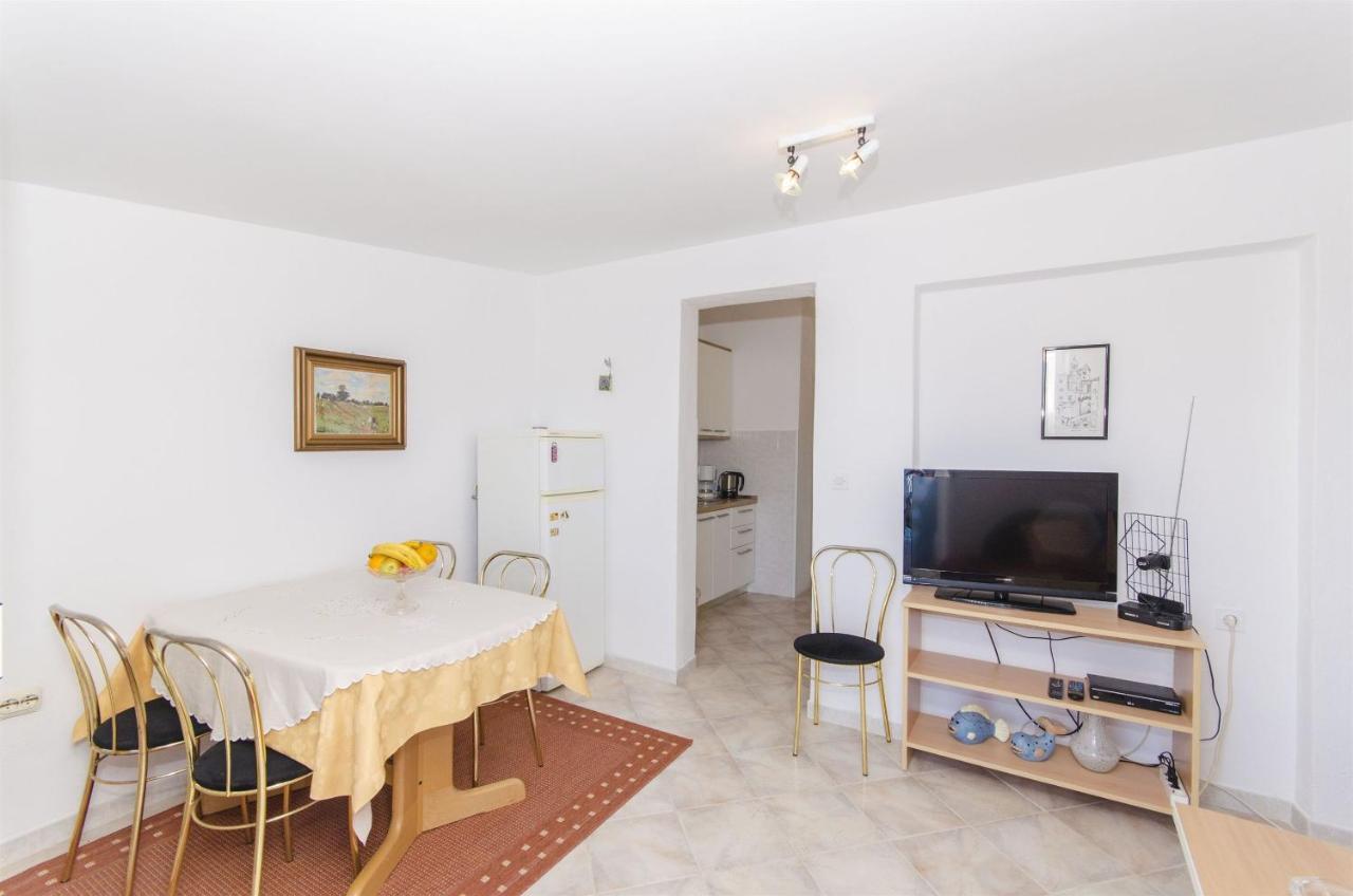 Apartments Dragica Слатине Экстерьер фото