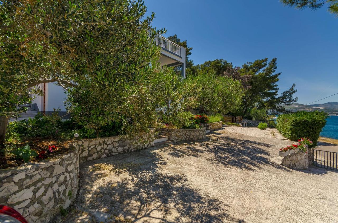Apartments Dragica Слатине Экстерьер фото